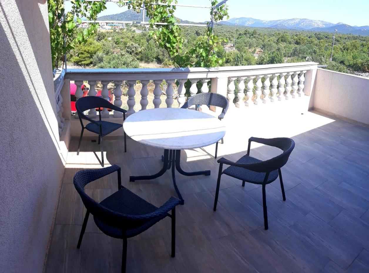 Apartments Dubravka بيروفاتش الغرفة الصورة